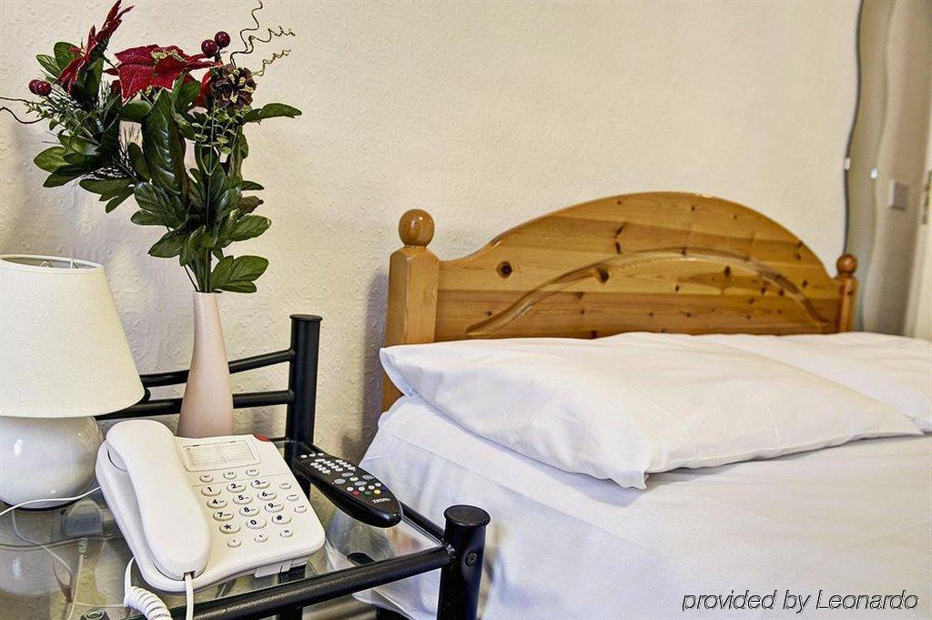 Bridge House Apartment Tullamore Bagian luar foto